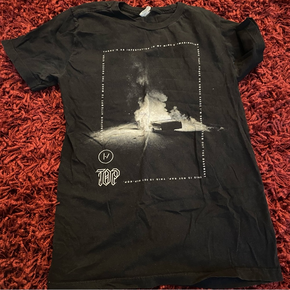 TWENTY ONE PILOTS (TØP) T SHIRT